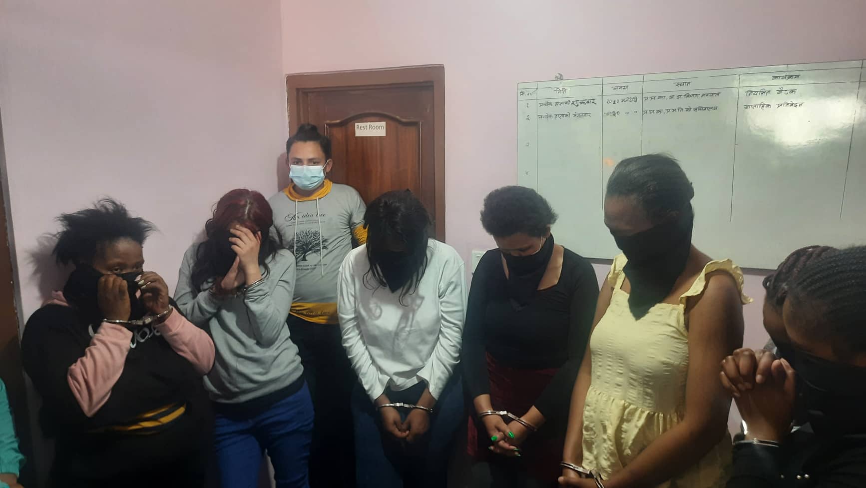 ५१ किलो हिरोइन सहित यसरी समातिए सात अफ्रिकन महिला 