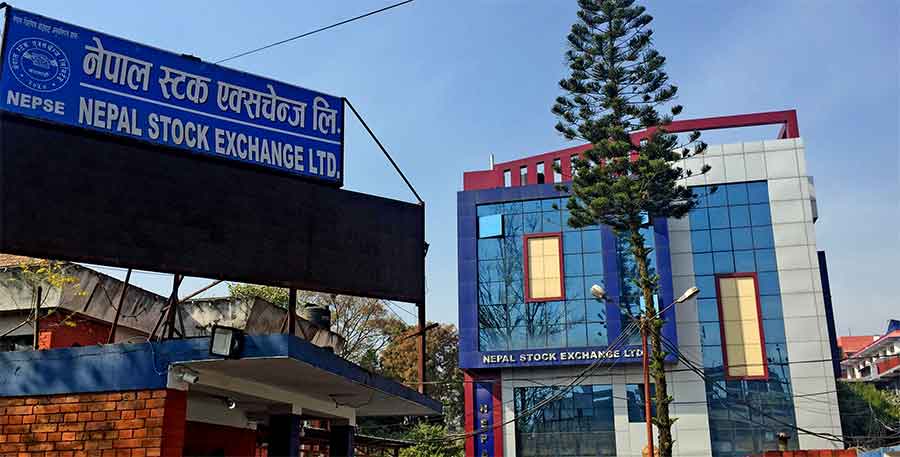 लगातार घट्दै नेप्से, आज पनि ४५ अंकको गिरावट   