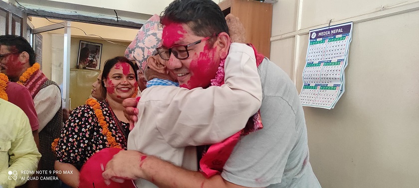 कैलाली उद्योग बाणिज्य संघमा पुनः कुँबर निर्वाचित (पदाधिकारीको मतसहित) 
