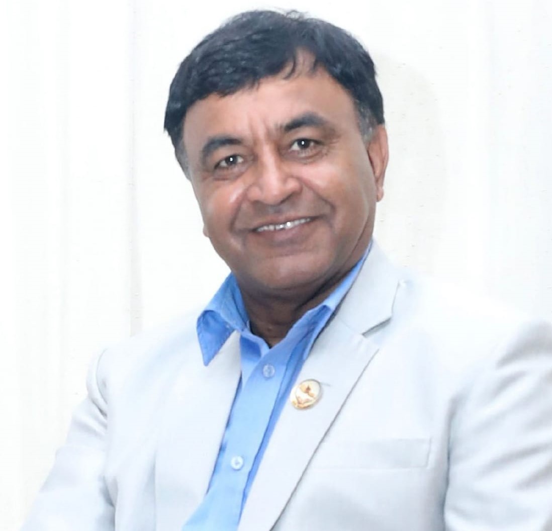  निर्वाचनमा यी पाँच कुरालाई ध्यानमा राखेर वहस र मतदान गर्न खिमलाल भट्टराईको आग्रह