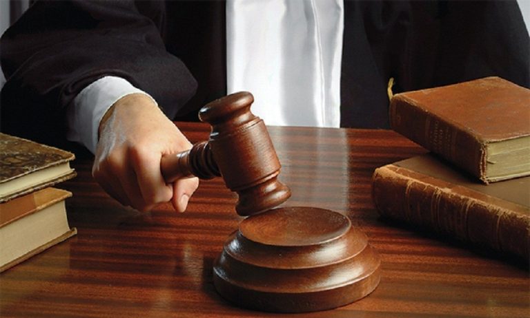 सौतेलो छोरा हुर्काउँदा लागेको खर्च माग गर्दै अदालतमा मुद्दा 