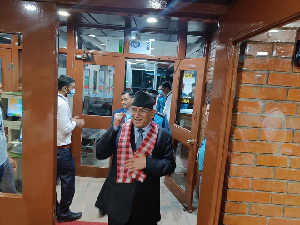 भारतबाट फर्केपछि प्रचण्डले भने, ‘भारतको स्वागत प्रधानमन्त्री भएर जाँदा भन्दा फरक लागेन’