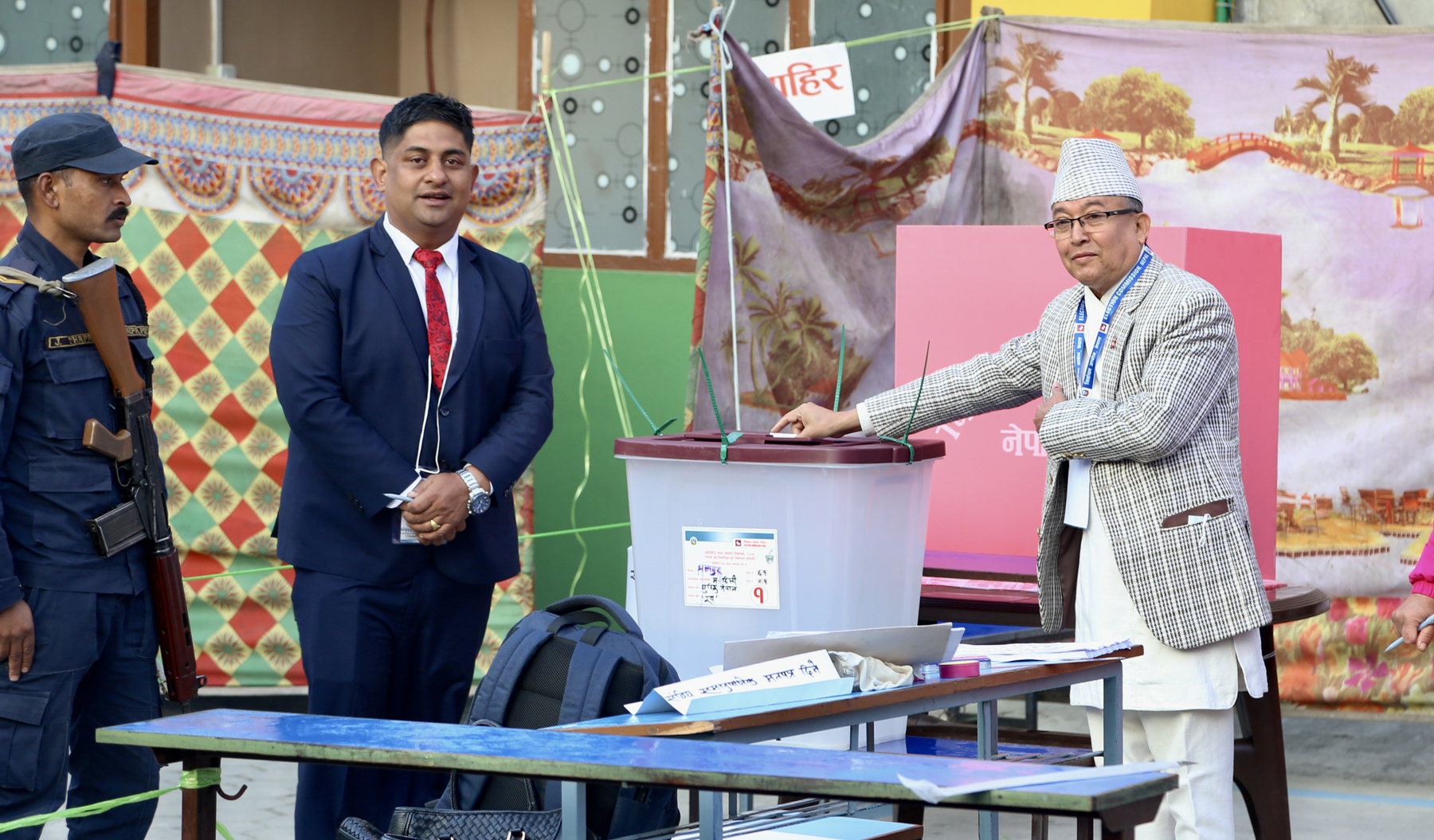 प्रतिनिधिसभा र प्रदेशसभा सदस्य निर्वाचनका लागि मतदान सुरु