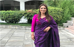 समयमा पाठ्यपुस्तक छाप्न र विद्यार्थीलाई उपलब्ध गराउन नसक्ने हो भने जनक शिक्षा सामग्री केन्द्र खारेज गरौं - नविना लामा