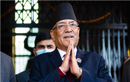 भारत भ्रमणबारे पूर्वप्रधानमन्त्रीसहित नेताहरुसँग मागे प्रधानमन्त्री प्रचण्डले सुझाव