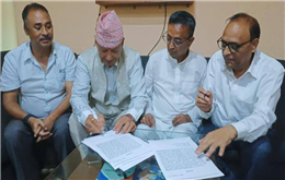 स्पष्टीकरण सोधिएका चार नेताले छाडे राप्रपा